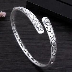Stainless Silver Lotus Mantra Bangle Bracelet adjustable new